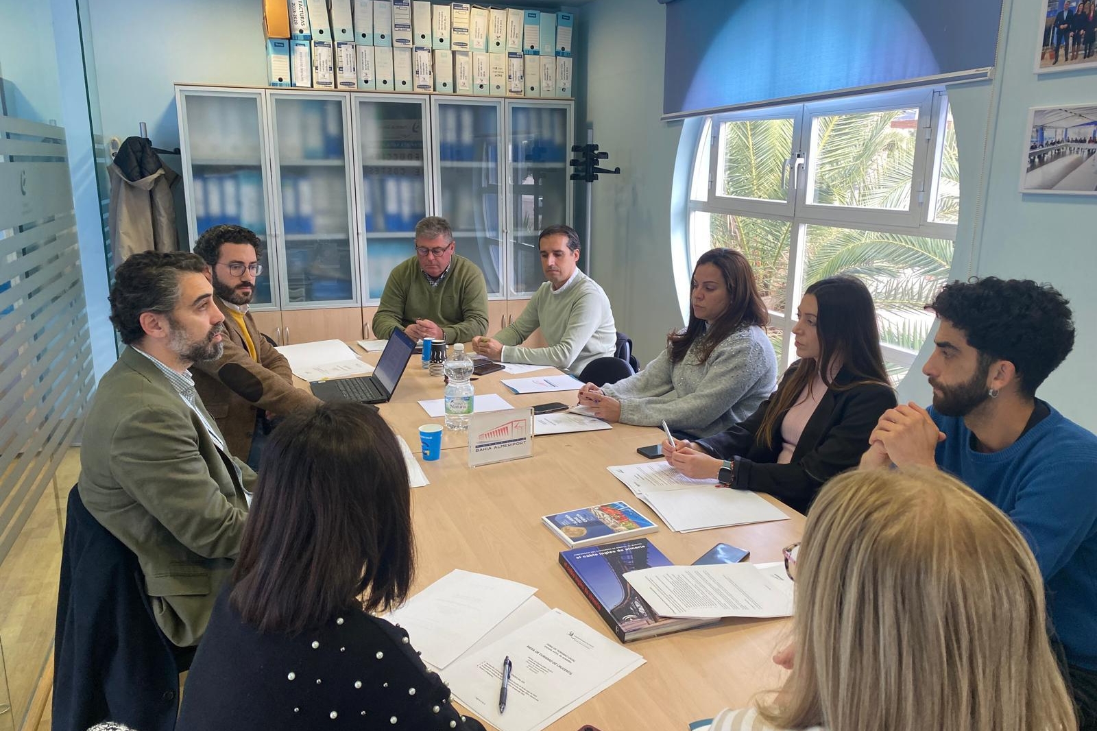 Joaquín Pérez de la Blanca asiste a la primera reunión de la Mesa de Turismo de Cruceros de Almería